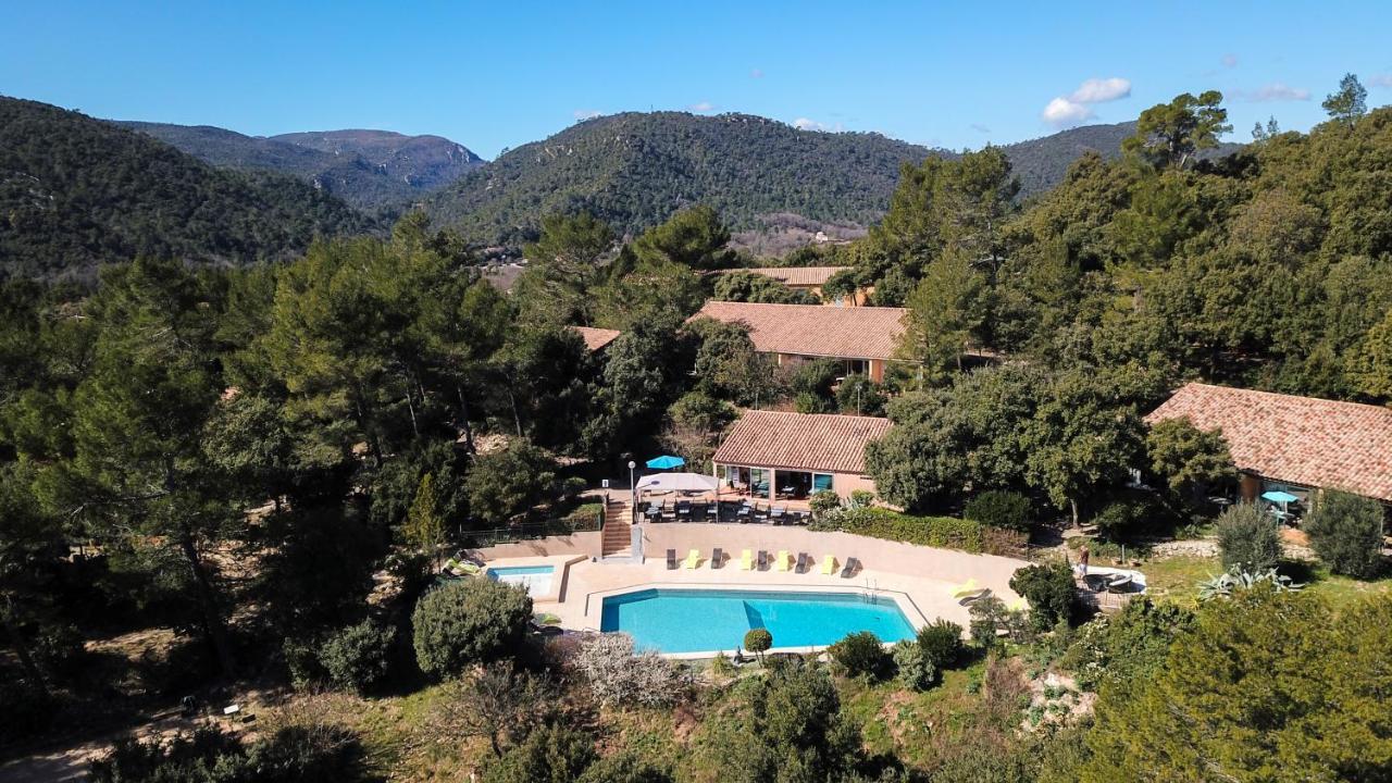 Les Arbousiers Village Hotel Provencal La Roquebrussanne Exterior photo